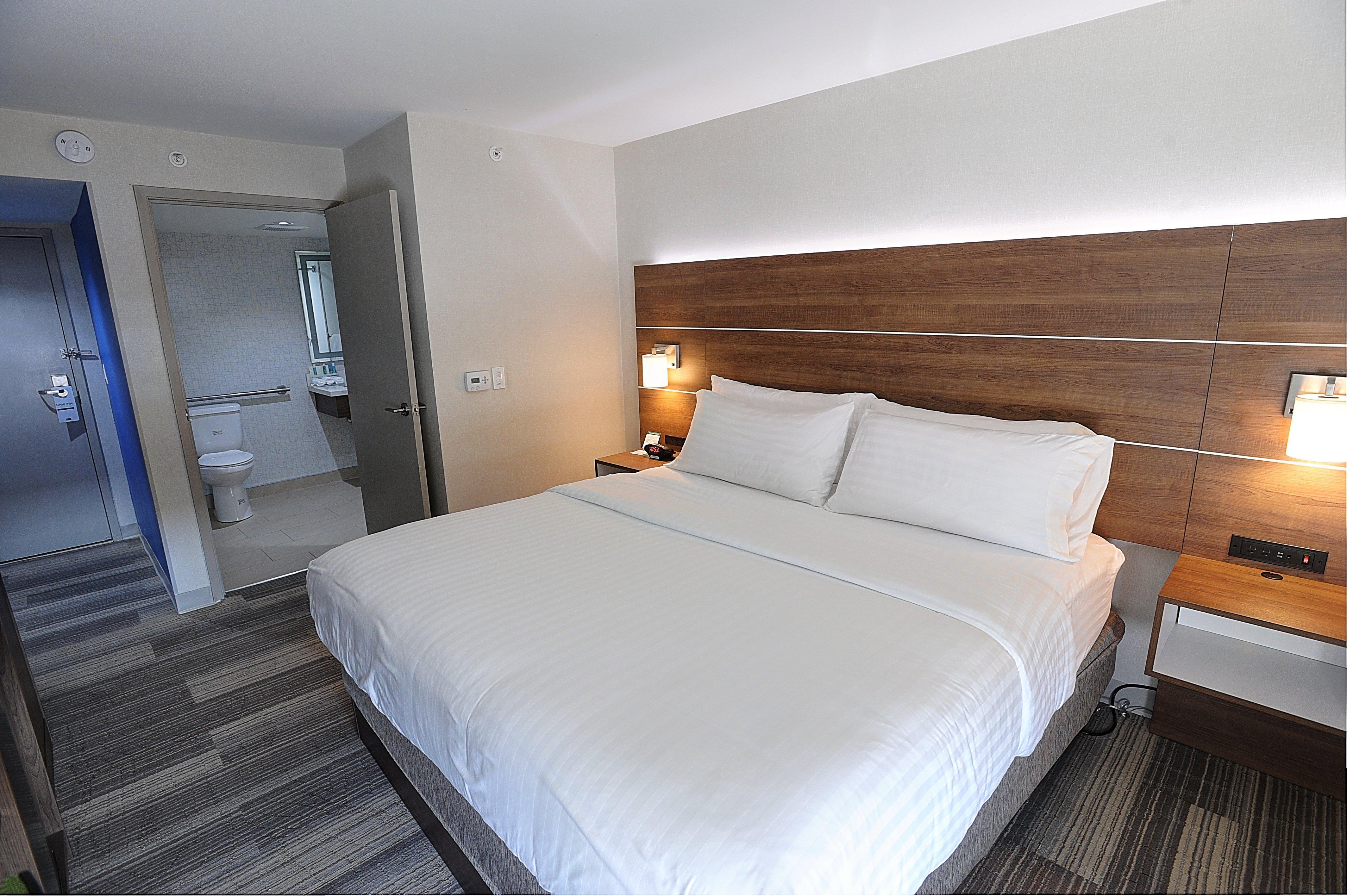 מיסיסאוגה Holiday Inn Express & Suites Toronto Airport West By Ihg מראה חיצוני תמונה