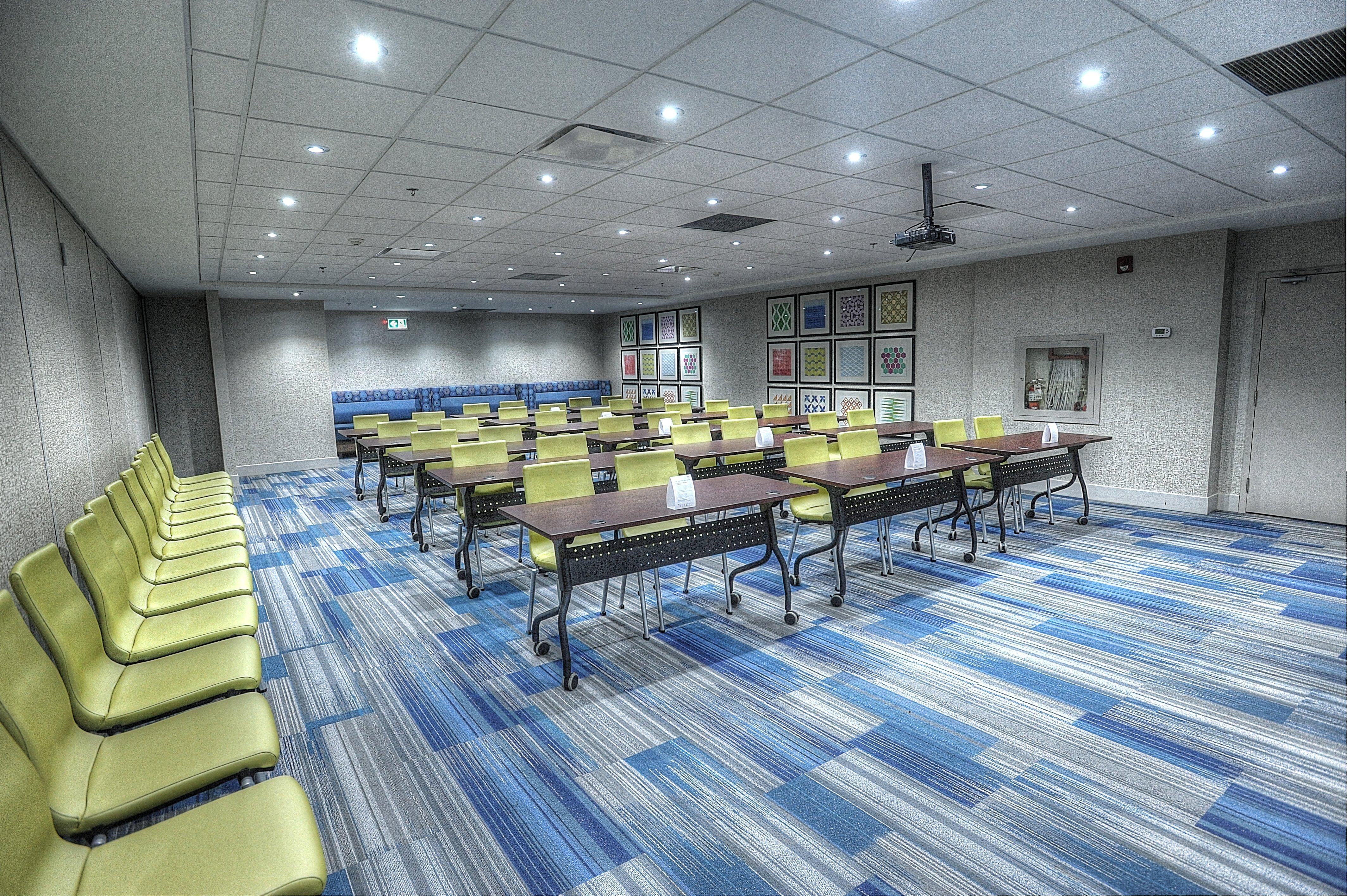 מיסיסאוגה Holiday Inn Express & Suites Toronto Airport West By Ihg מראה חיצוני תמונה