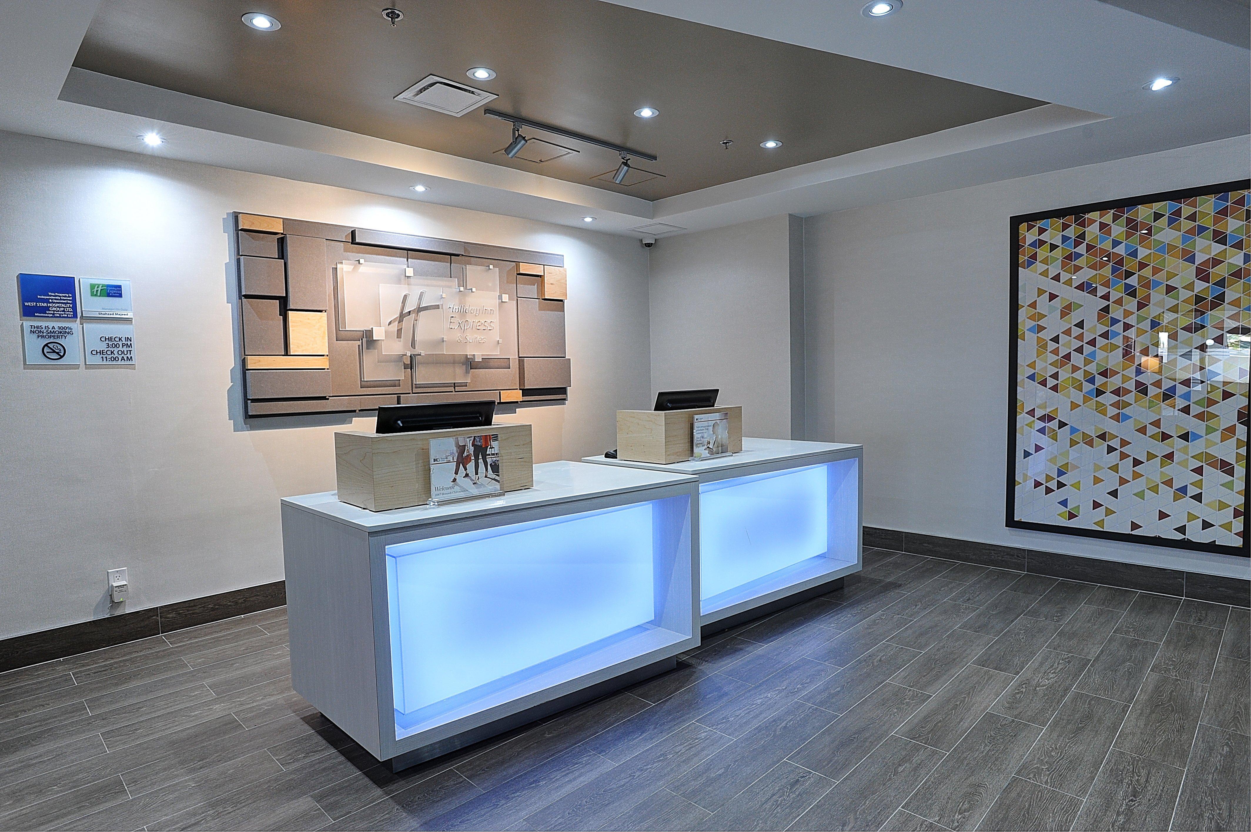 מיסיסאוגה Holiday Inn Express & Suites Toronto Airport West By Ihg מראה חיצוני תמונה