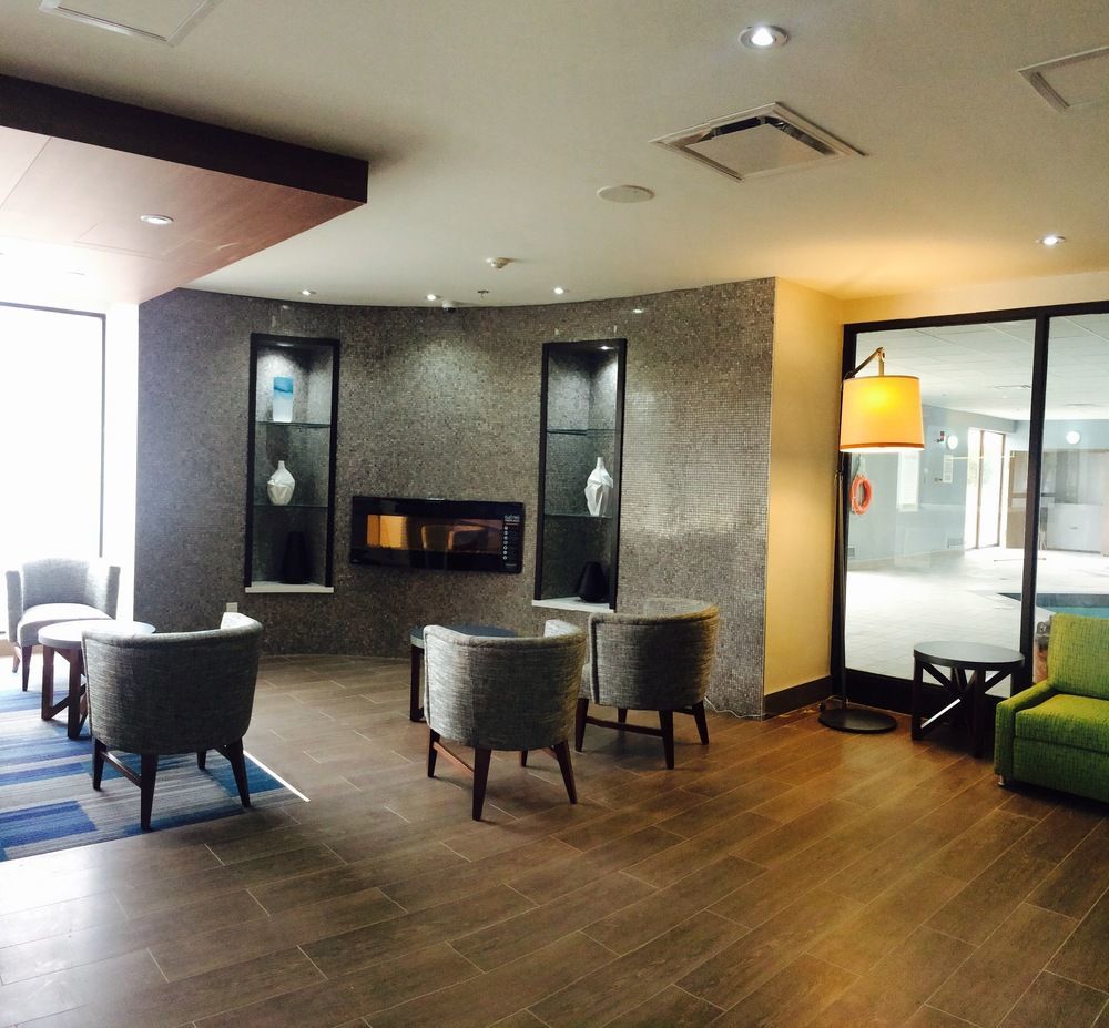 מיסיסאוגה Holiday Inn Express & Suites Toronto Airport West By Ihg מראה חיצוני תמונה