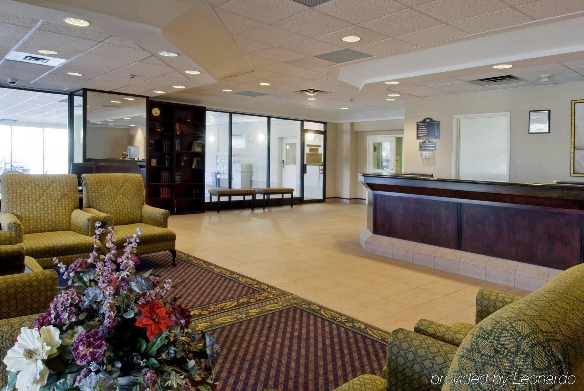 מיסיסאוגה Holiday Inn Express & Suites Toronto Airport West By Ihg מראה חיצוני תמונה